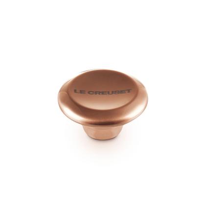 Úchyt na poklici SIGNATURE 4,7 cm, měděná, nerezová ocel, Le Creuset