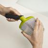 Ruční struhadlo TWIST GRATER™ , s flexibilní rukojetí , zelená, Joseph Joseph