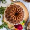 Forma na bábovku koruna Crown Bundt® zlatá Nordic Ware