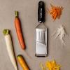 Struhadlo na proužky Julienne GOURMET, Microplane
