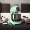 SMEG KUCHYNSKY ROBOT PASTELOVA ZELENA SCENA 01