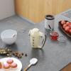 SMEG RUCNI MIXER KREMOVA SCENA 03