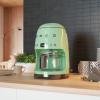 SMEG KAVOVAR NA PREKAPAVANOU KAVU PASTELOVA ZELENA SCENA 02