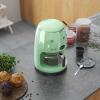 SMEG KAVOVAR NA PREKAPAVANOU KAVU PASTELOVA ZELENA SCENA 03