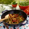 Wok 30 cm, grenadina, litina, Staub