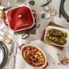Zapékací mísa 23 cm, červená, keramika, Staub