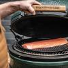 Gril na dřevěné uhlí M 38 cm,  + pojízdný stůl + ConvEGGtor + pohrabáč, zelená, Big Green Egg