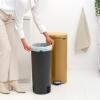 Pedálový odpadkový koš NEWICON 30 l, teple zlatá, ocel, Brabantia