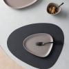 Snídaňový talíř CURVE 22 cm, teplá šedá, kamenina, LIND DNA