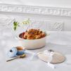 Kastrol SIGNATURE 31 cm, 6,3 l, oválný, MERINGUE, litina, Le Creuset