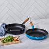 Pánev SIGNATURE 28 cm, AZURE, litina, Le Creuset